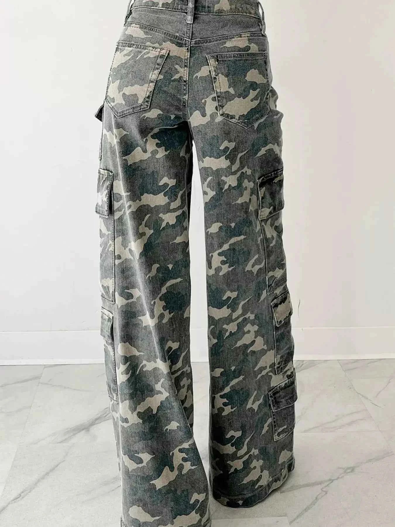 Camo Print Wide Leg Cargo Jeans